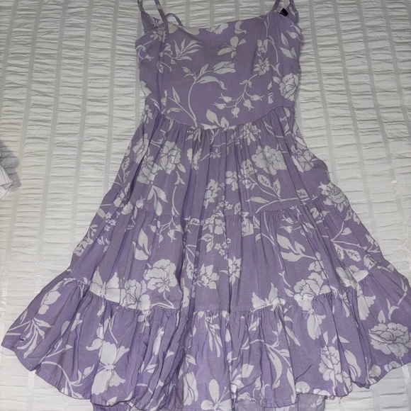 Dresses & Skirts - Floral Purple Dress